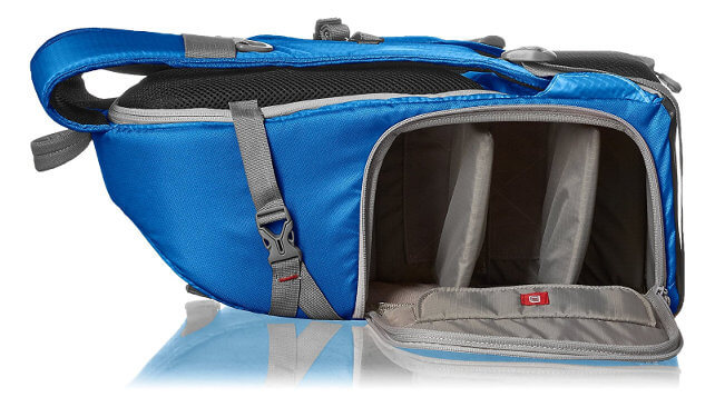 Mochila AmazonBasics Trekker - Acceso lateral a la cámara